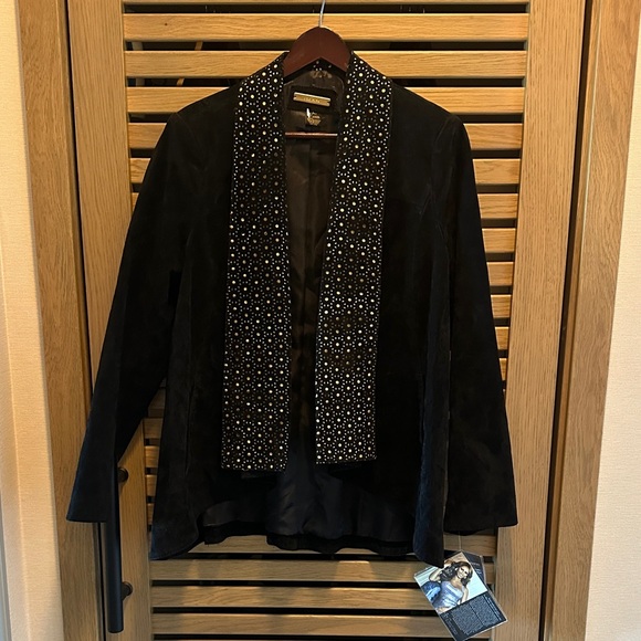 Elegant Black Leather Women's Jacket NWT - Picture 1 of 7